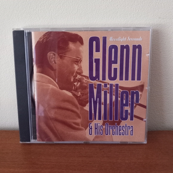Glenn Miller & His Orchestra Moonlight Serenade Big Band Swing Jazz CD - Picture 1 of 3